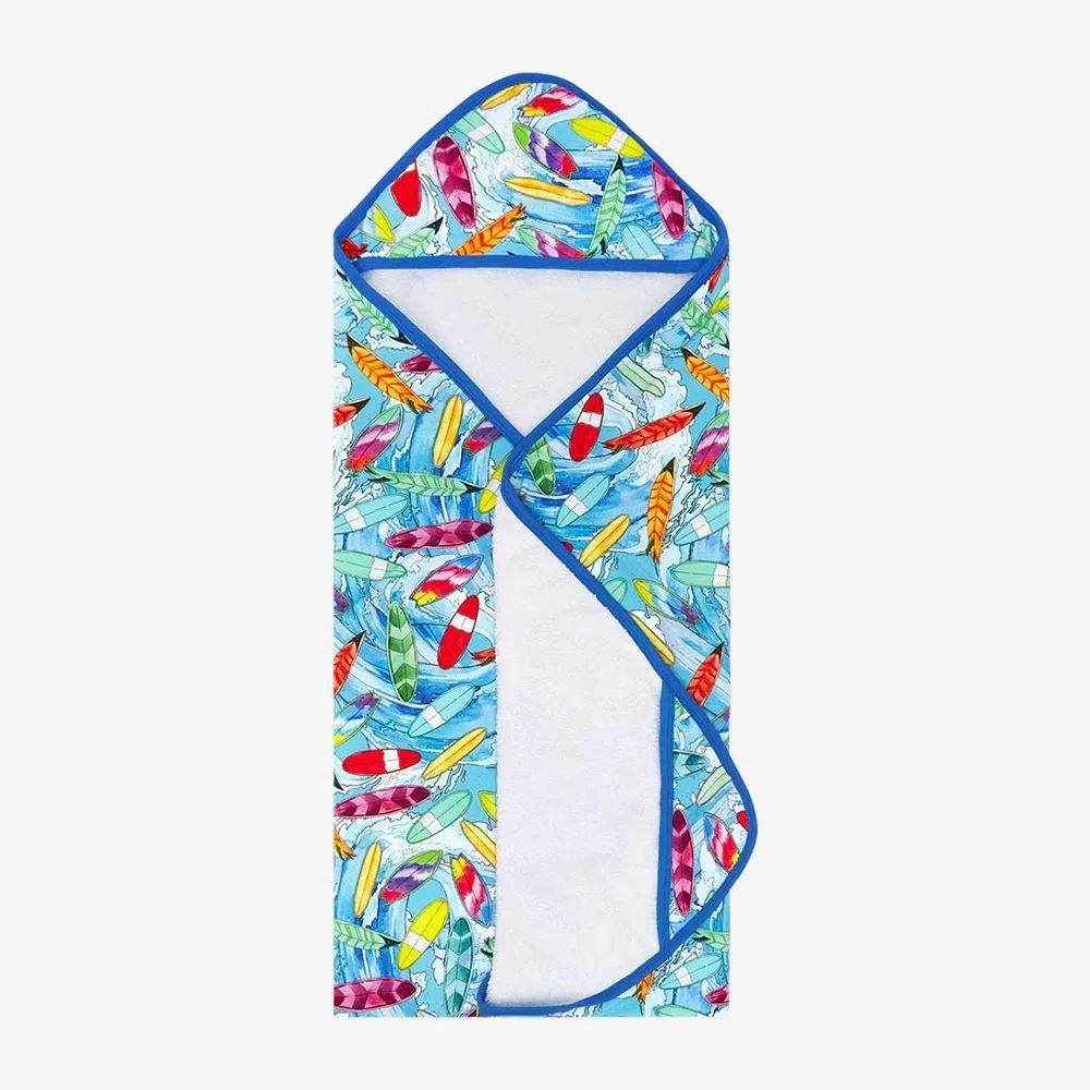 NIB Posh Wave Hooded Towel